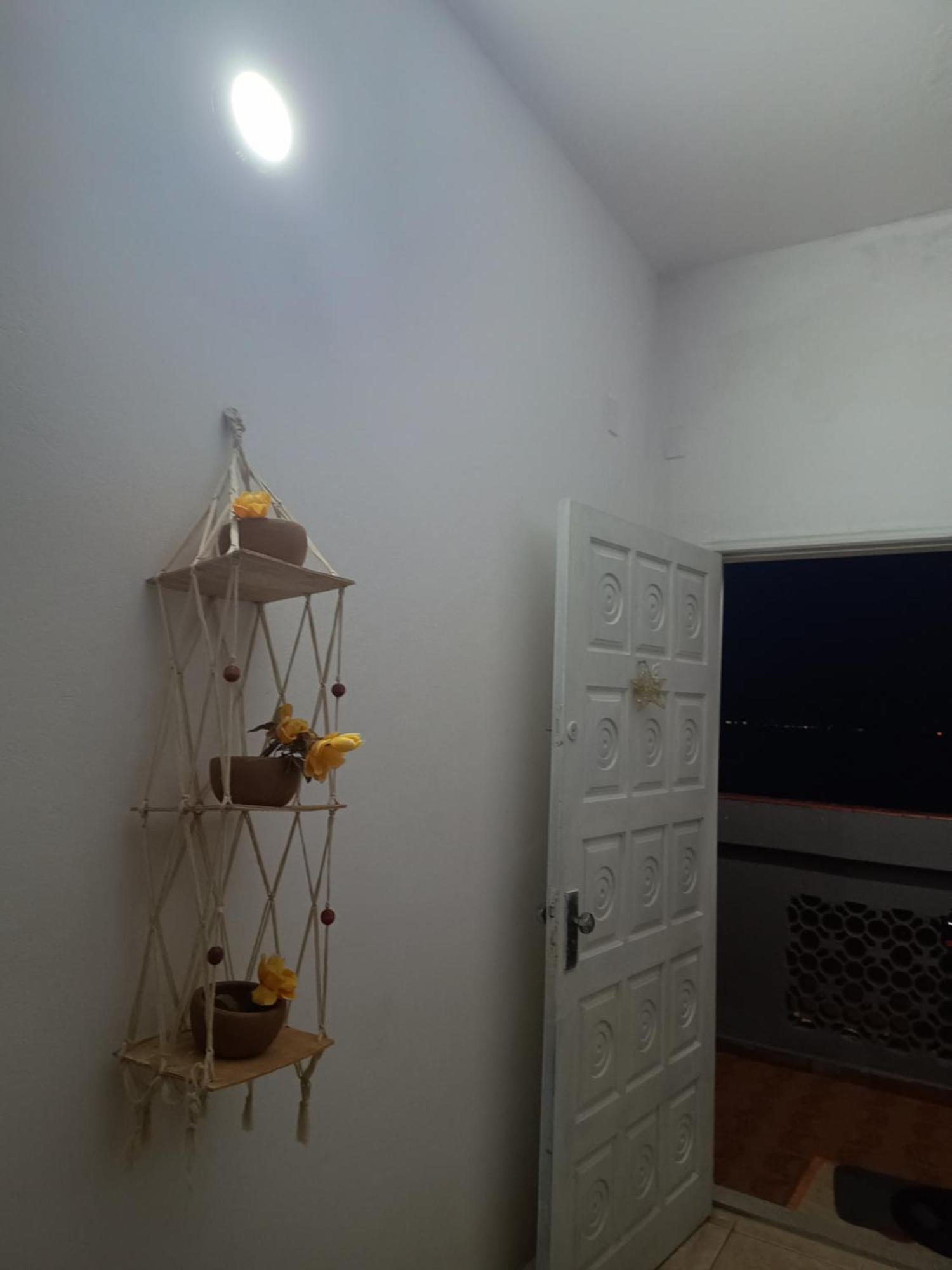 Апартаменты Pe Na Areia Prainha - Pedra Do Jacare Карагуататуба Экстерьер фото